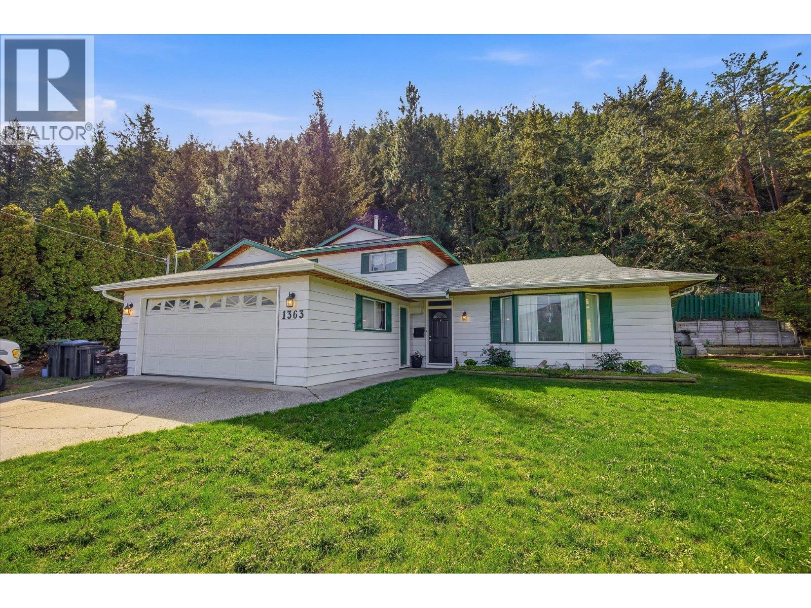 1363 Ponderosa Road, West Kelowna, British Columbia  V1Z 1M8 - Photo 2 - 10384805