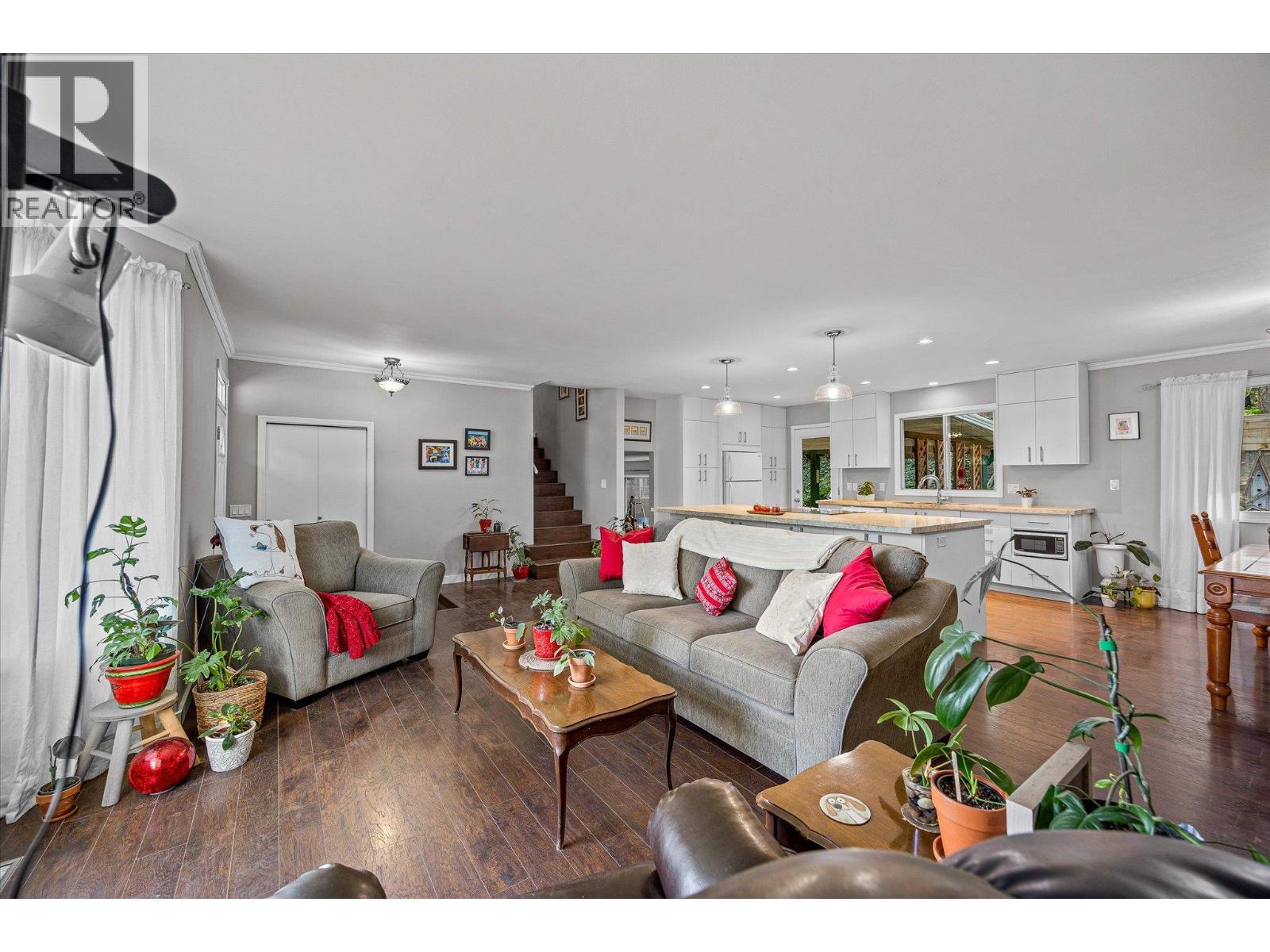 1363 Ponderosa Road, West Kelowna, British Columbia  V1Z 1M8 - Photo 9 - 10384805