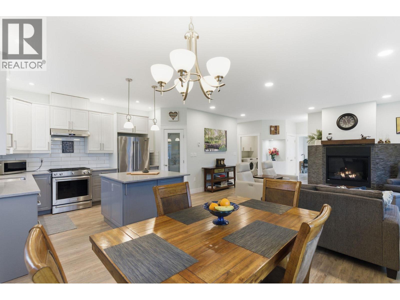 402 11 Avenue, Keremeos, British Columbia  V0X 1N3 - Photo 10 - 10384859