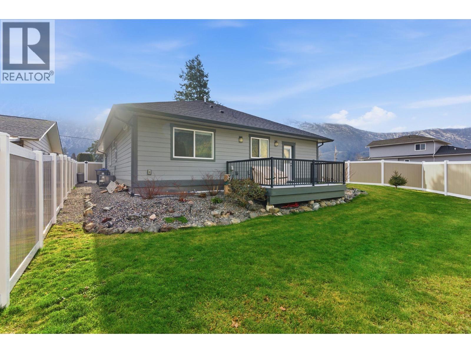 402 11 Avenue, Keremeos, British Columbia  V0X 1N3 - Photo 28 - 10384859