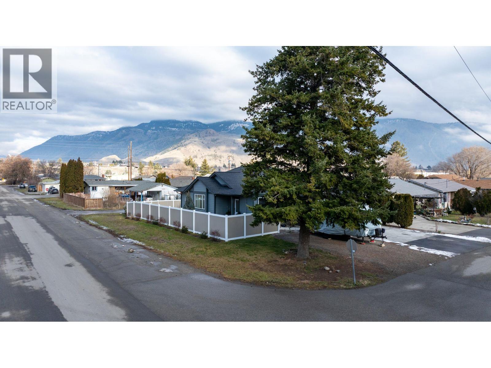 402 11 Avenue, Keremeos, British Columbia  V0X 1N3 - Photo 36 - 10384859