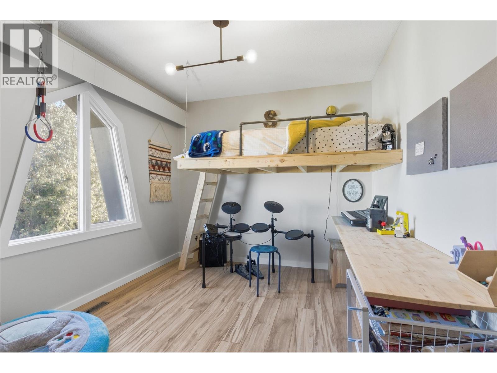 1756 Clifford Avenue, Kamloops, British Columbia  V2B 4G6 - Photo 34 - 10384779
