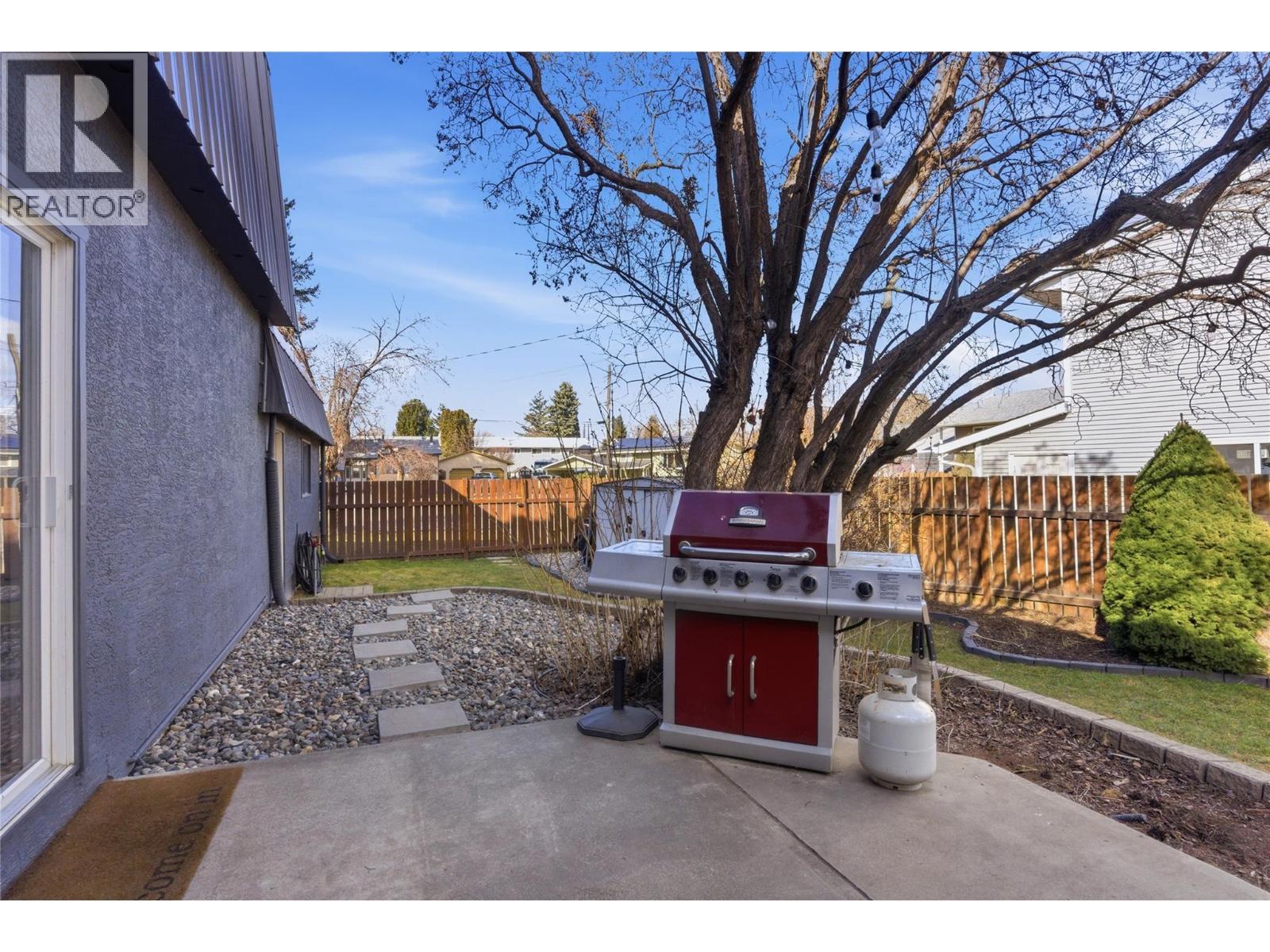 1756 Clifford Avenue, Kamloops, British Columbia  V2B 4G6 - Photo 39 - 10384779