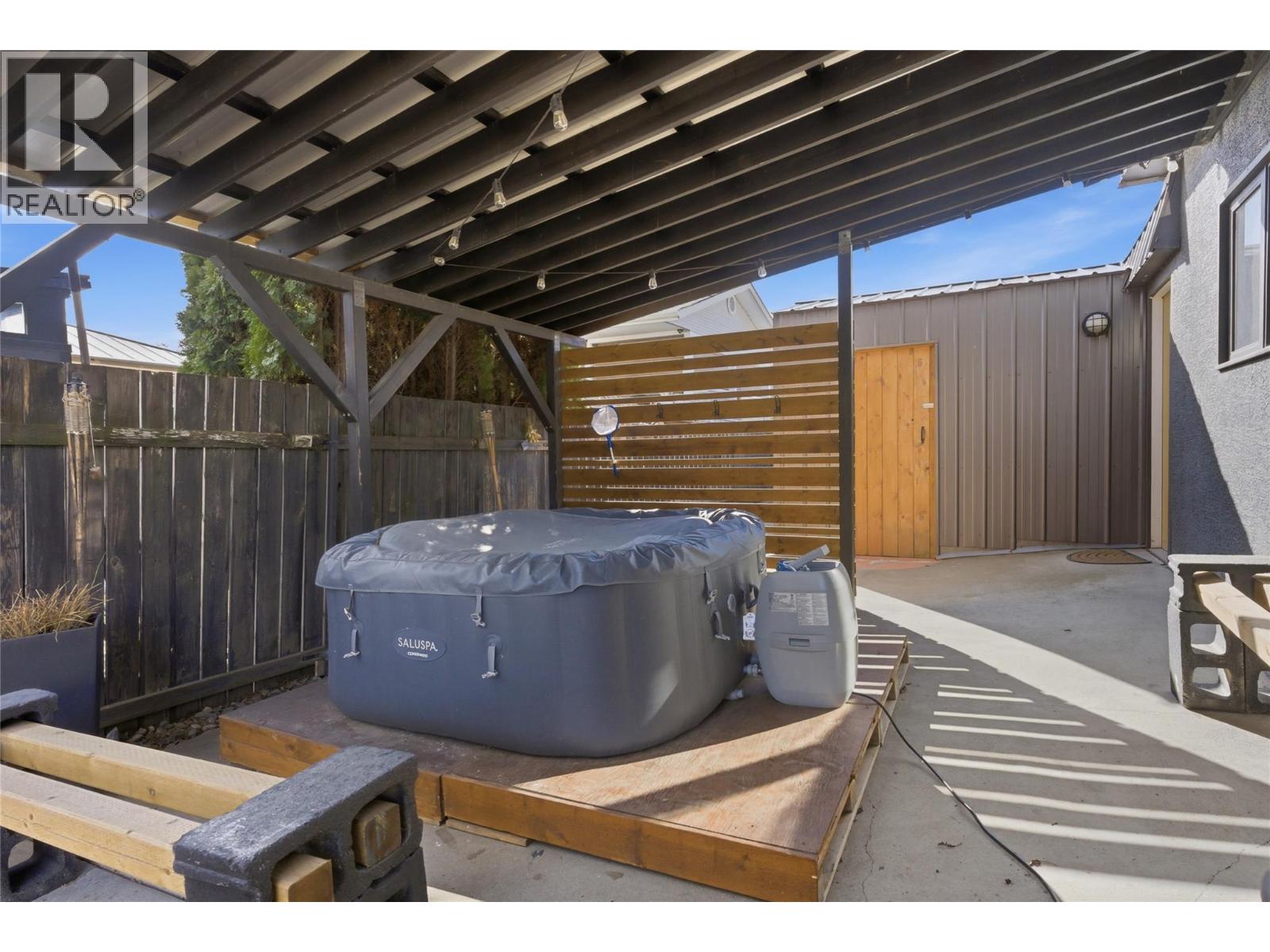 1756 Clifford Avenue, Kamloops, British Columbia  V2B 4G6 - Photo 41 - 10384779