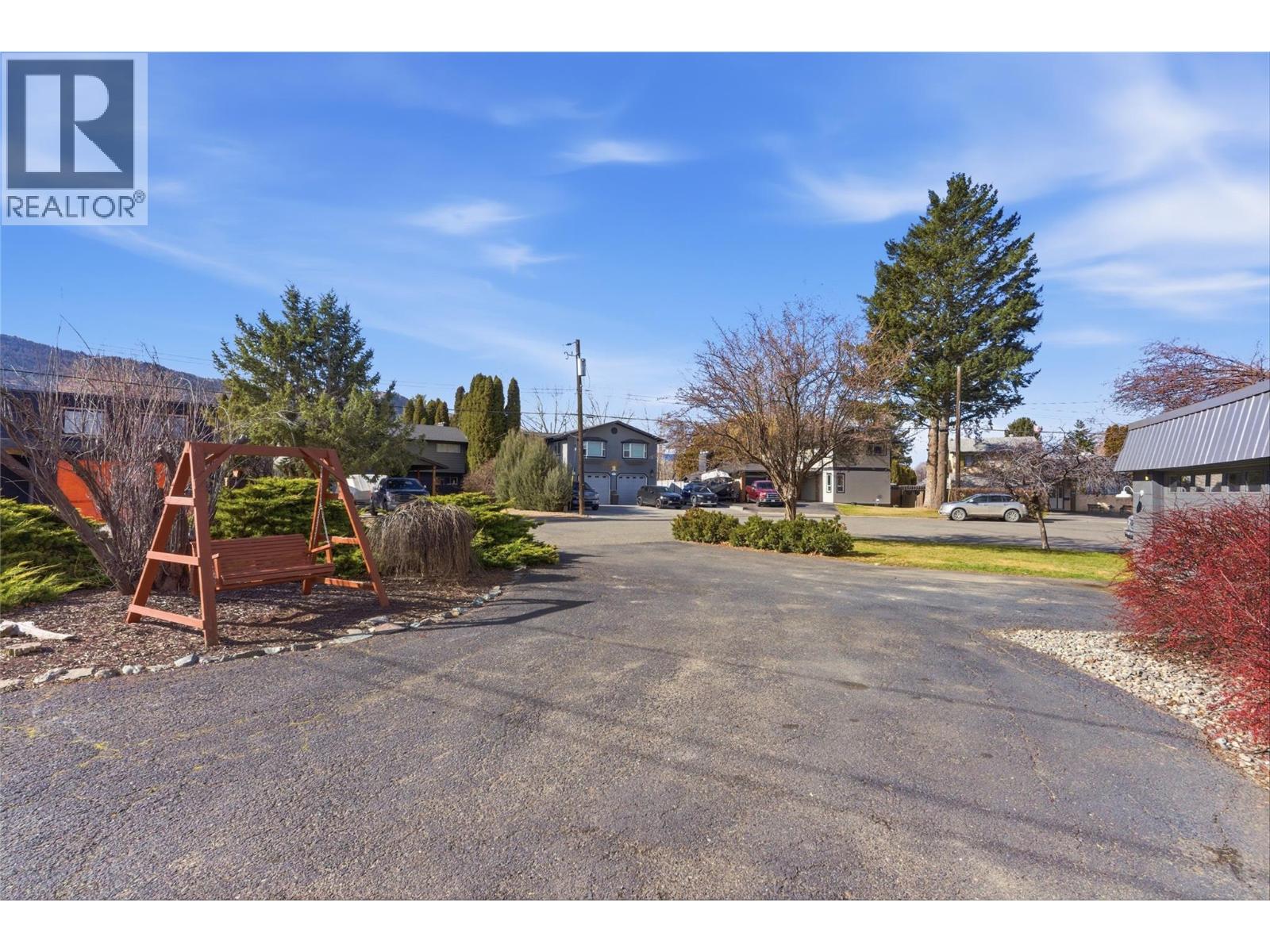 1756 Clifford Avenue, Kamloops, British Columbia  V2B 4G6 - Photo 7 - 10384779
