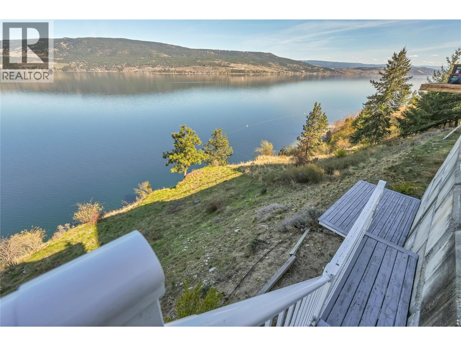 7012 Barcelona Drive, Kelowna, British Columbia  v1z 3r8 - Photo 32 - 10384857