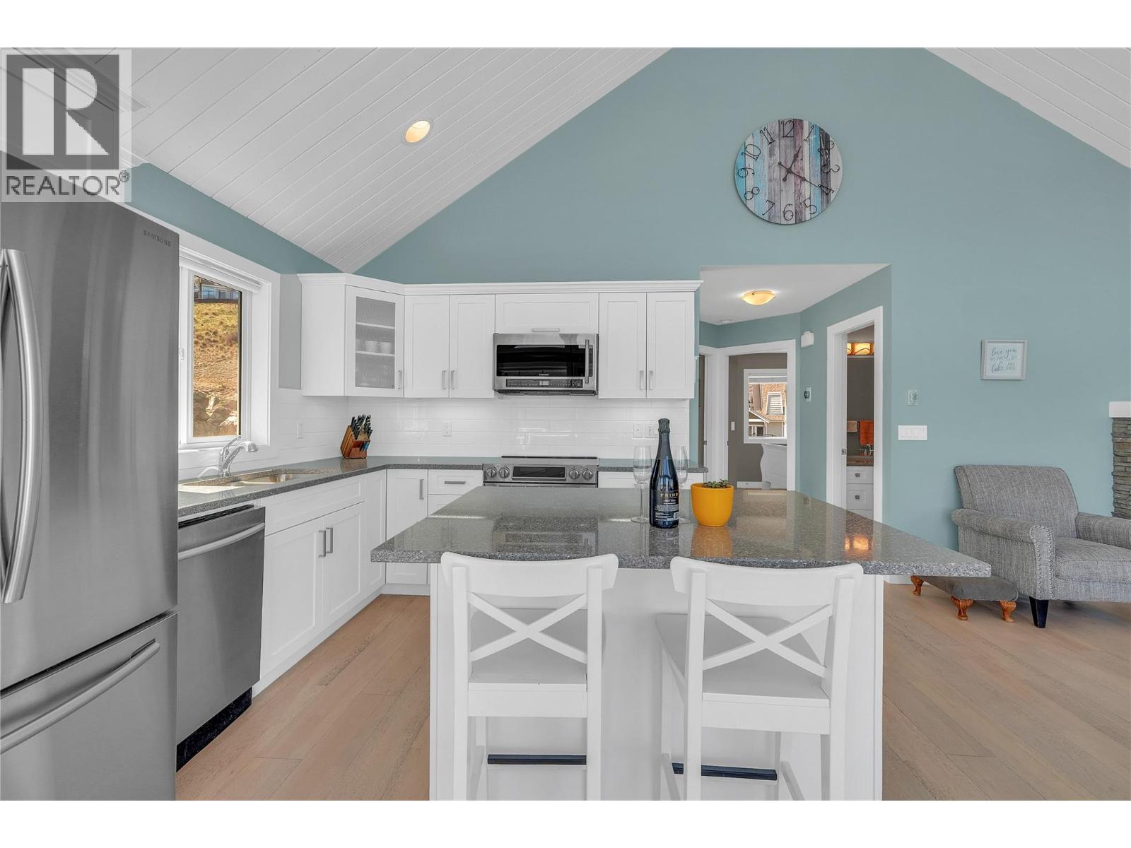 7012 Barcelona Drive, Kelowna, British Columbia  v1z 3r8 - Photo 7 - 10384857