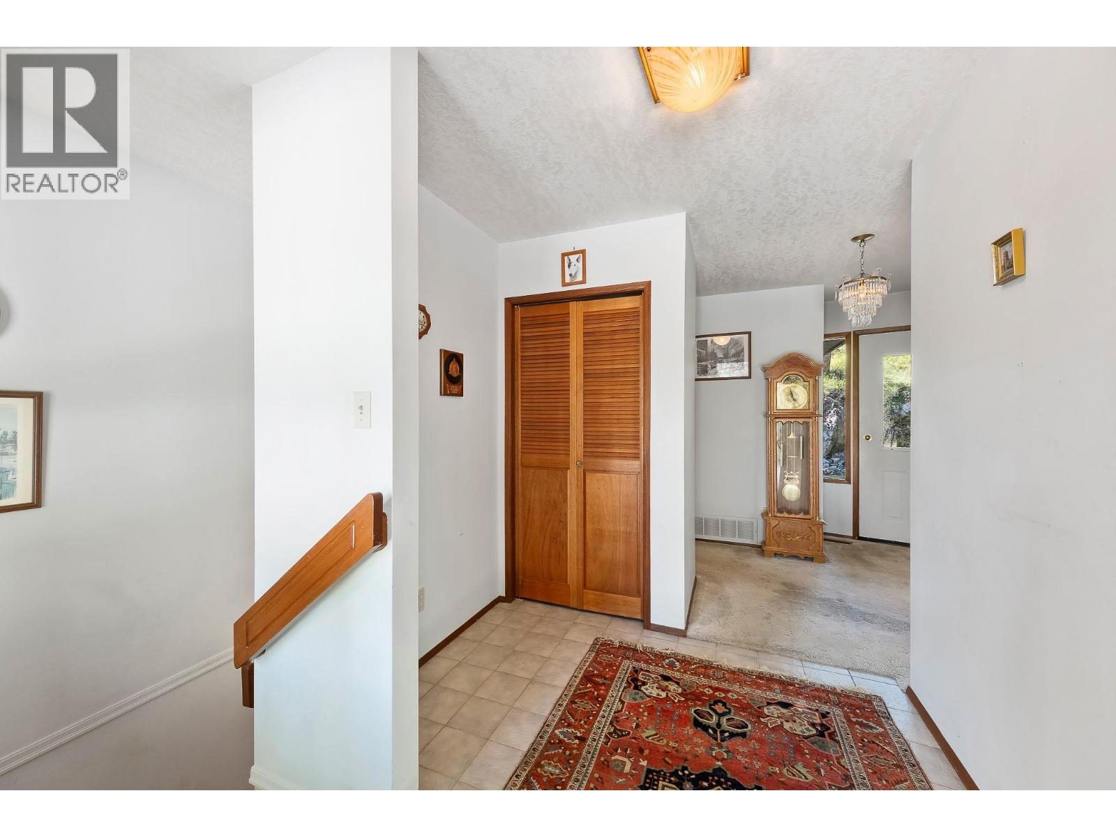 9276 Chinook Road, Vernon, British Columbia  V1H 1K3 - Photo 10 - 10384567