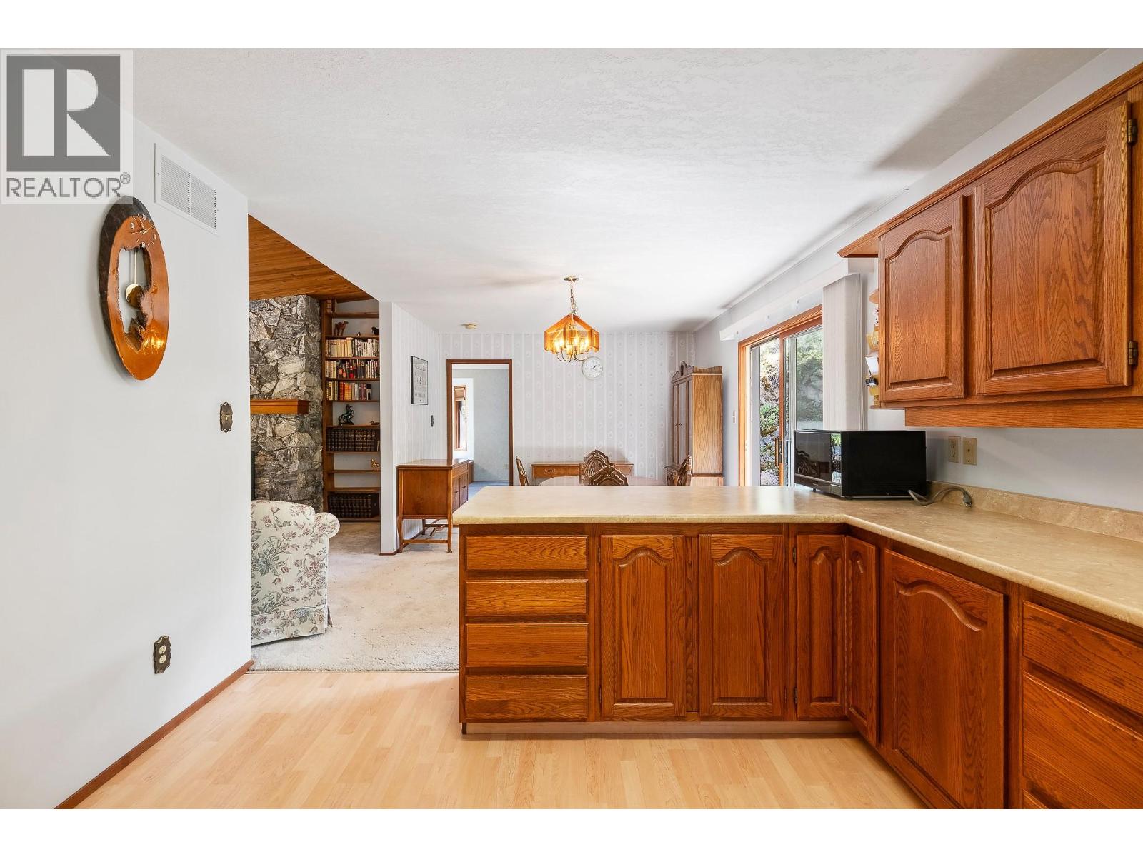 9276 Chinook Road, Vernon, British Columbia  V1H 1K3 - Photo 14 - 10384567