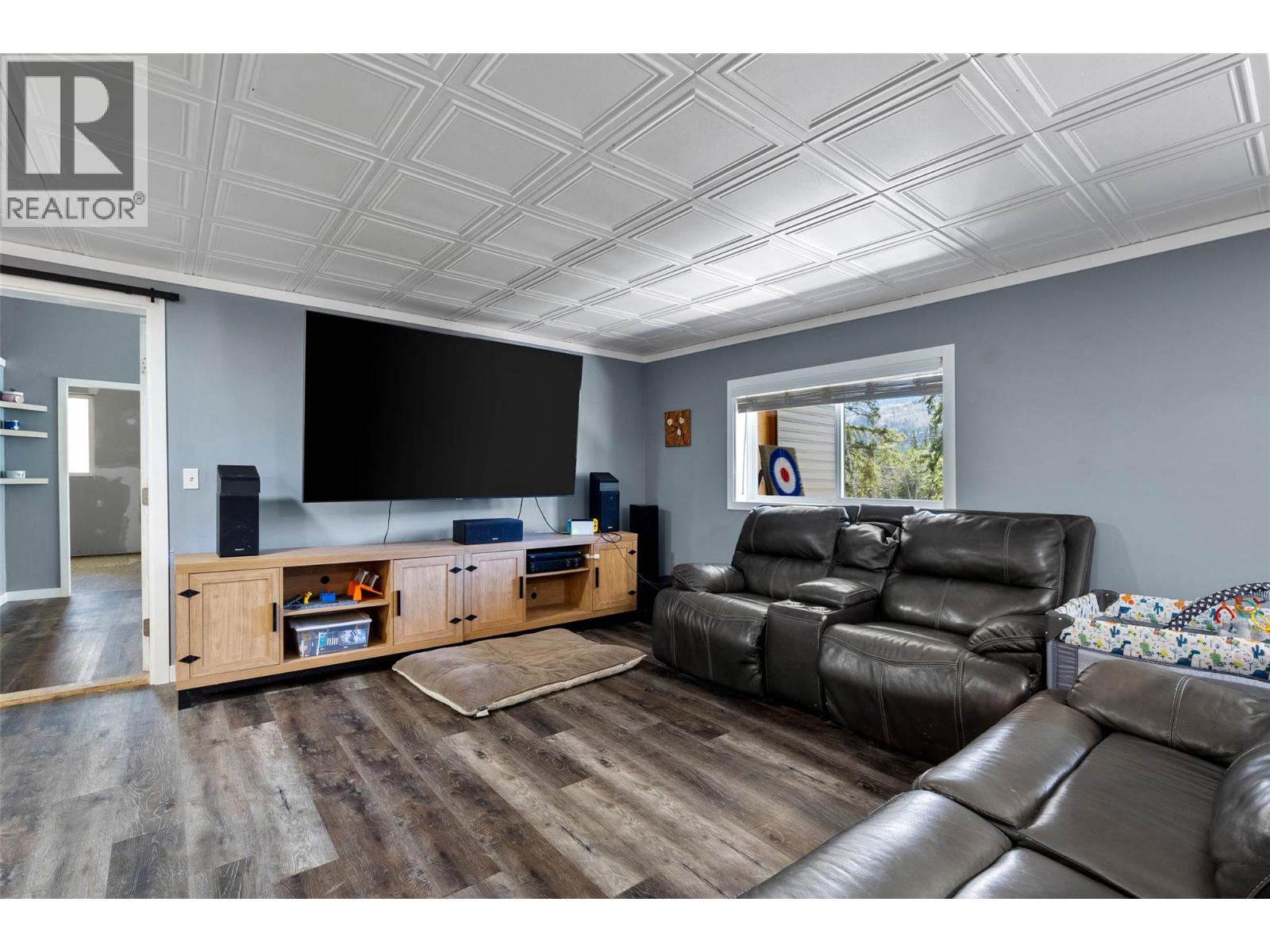2405 Lloyd Road, Clearwater, British Columbia  V0E 1N1 - Photo 10 - 10384863