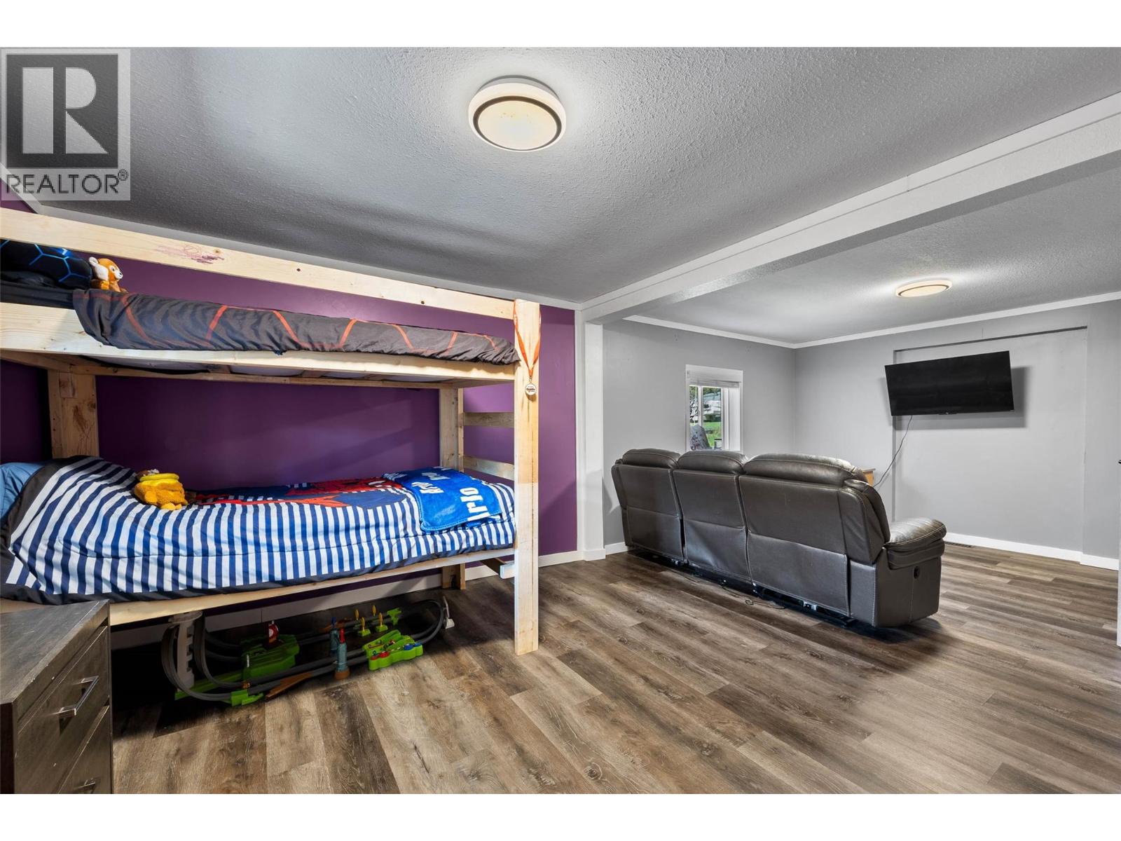 2405 Lloyd Road, Clearwater, British Columbia  V0E 1N1 - Photo 18 - 10384863