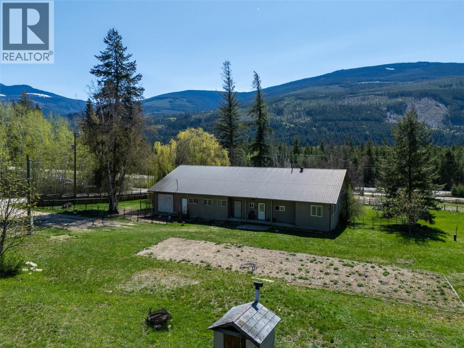 2405 Lloyd Road, Clearwater, British Columbia  V0E 1N1 - Photo 28 - 10384863