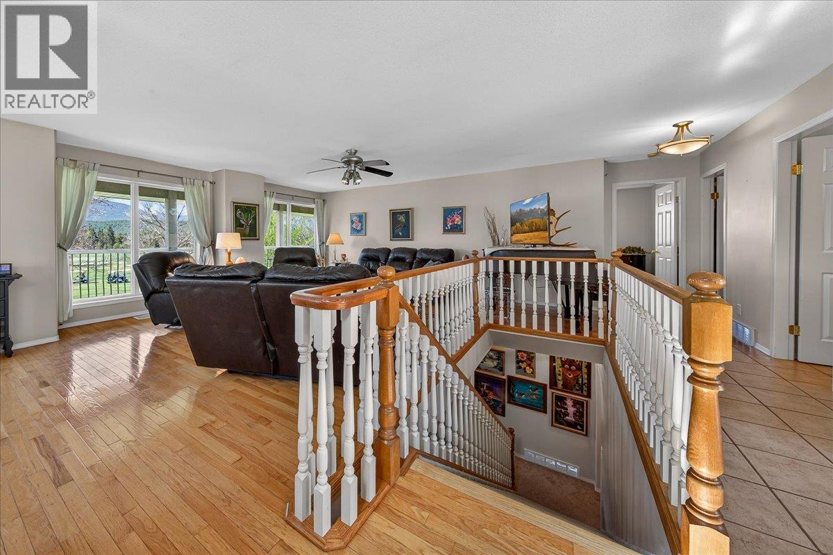 4882 Glen Eagle Drive, Fairmont Hot Springs, British Columbia  V0B 1L1 - Photo 10 - 10384758