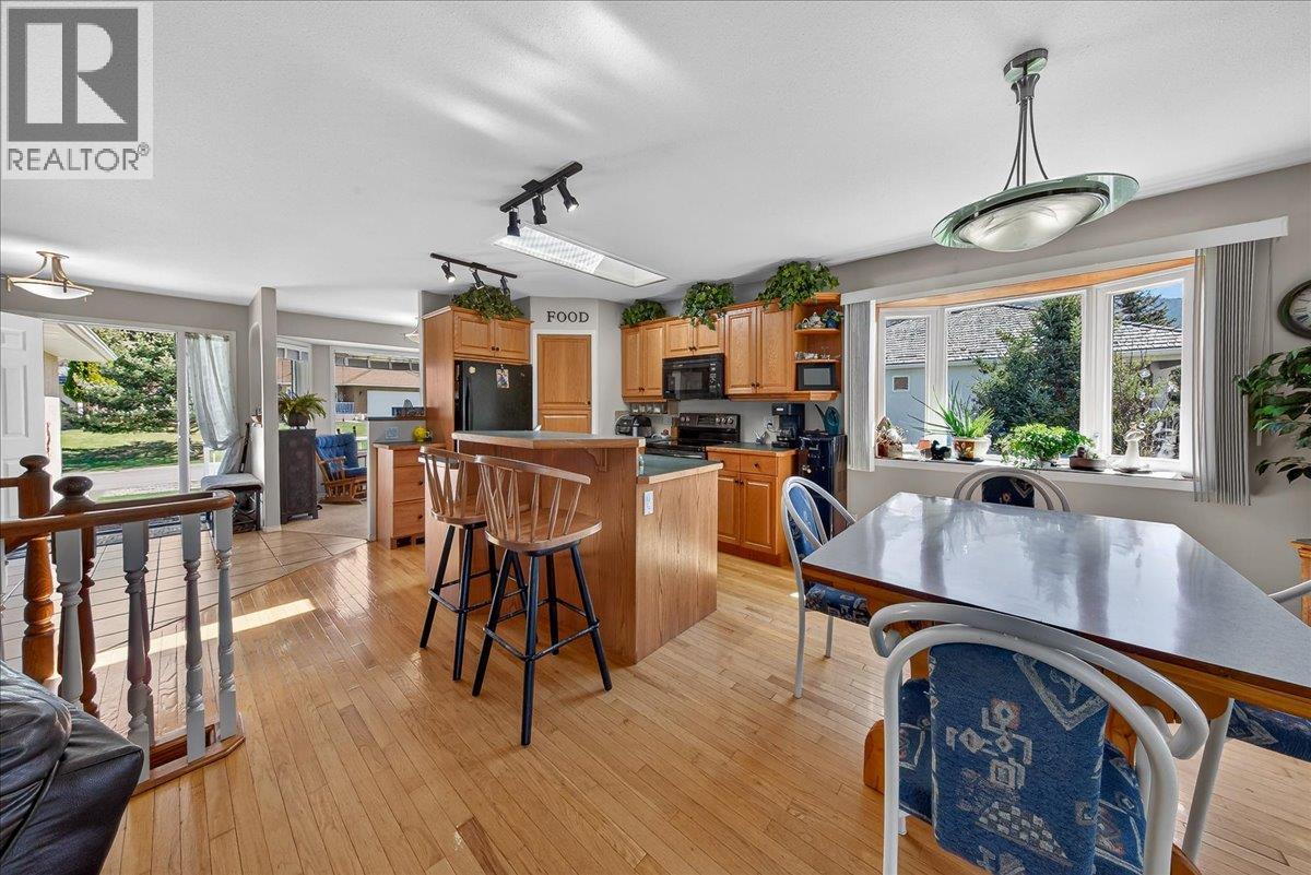 4882 Glen Eagle Drive, Fairmont Hot Springs, British Columbia  V0B 1L1 - Photo 13 - 10384758