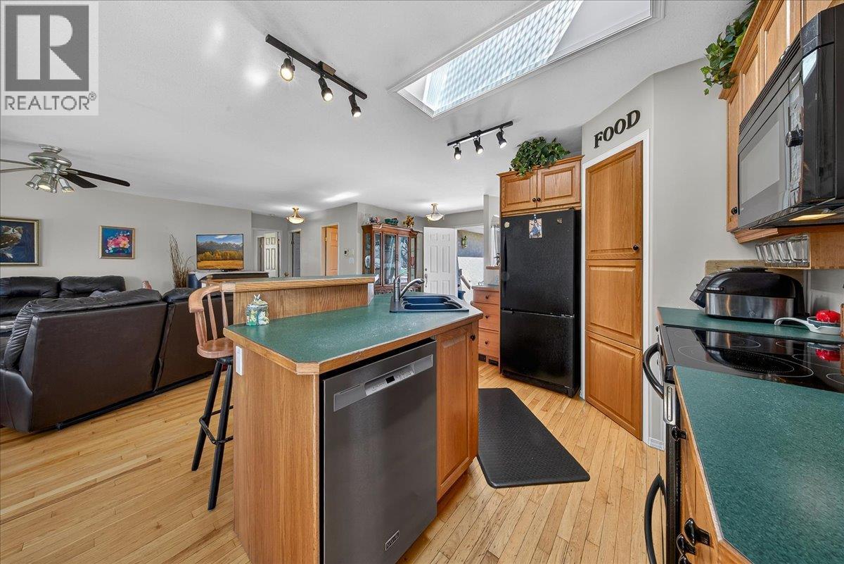 4882 Glen Eagle Drive, Fairmont Hot Springs, British Columbia  V0B 1L1 - Photo 14 - 10384758