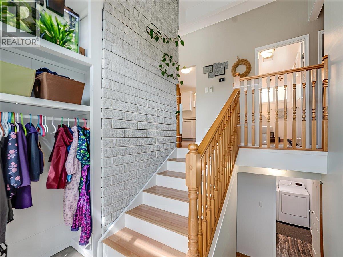 8392 Theatre Road, Trail, British Columbia  V1R 4W2 - Photo 27 - 10384808