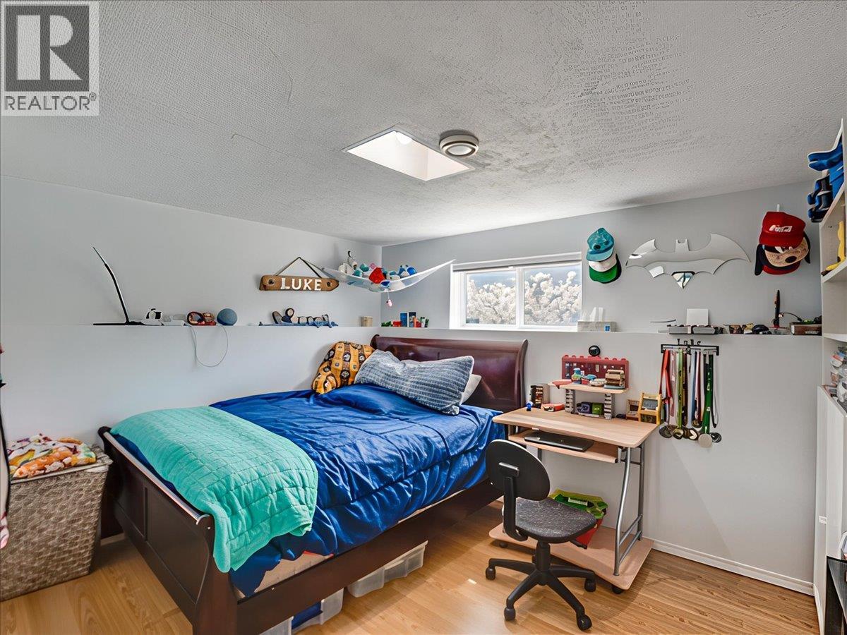 8392 Theatre Road, Trail, British Columbia  V1R 4W2 - Photo 36 - 10384808