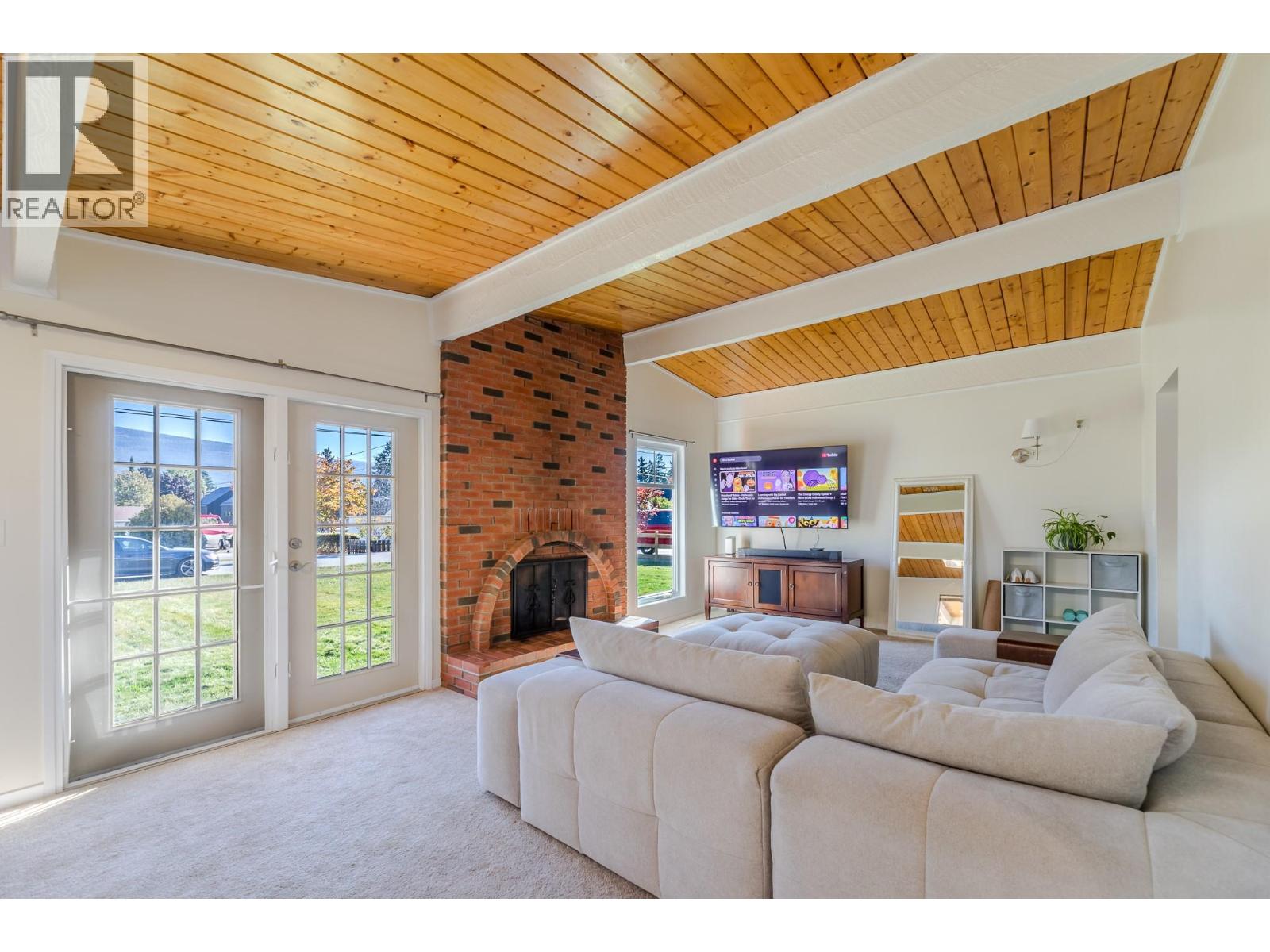 5206 Nixon Road, Summerland, British Columbia  V0H 1Z9 - Photo 3 - 10384766