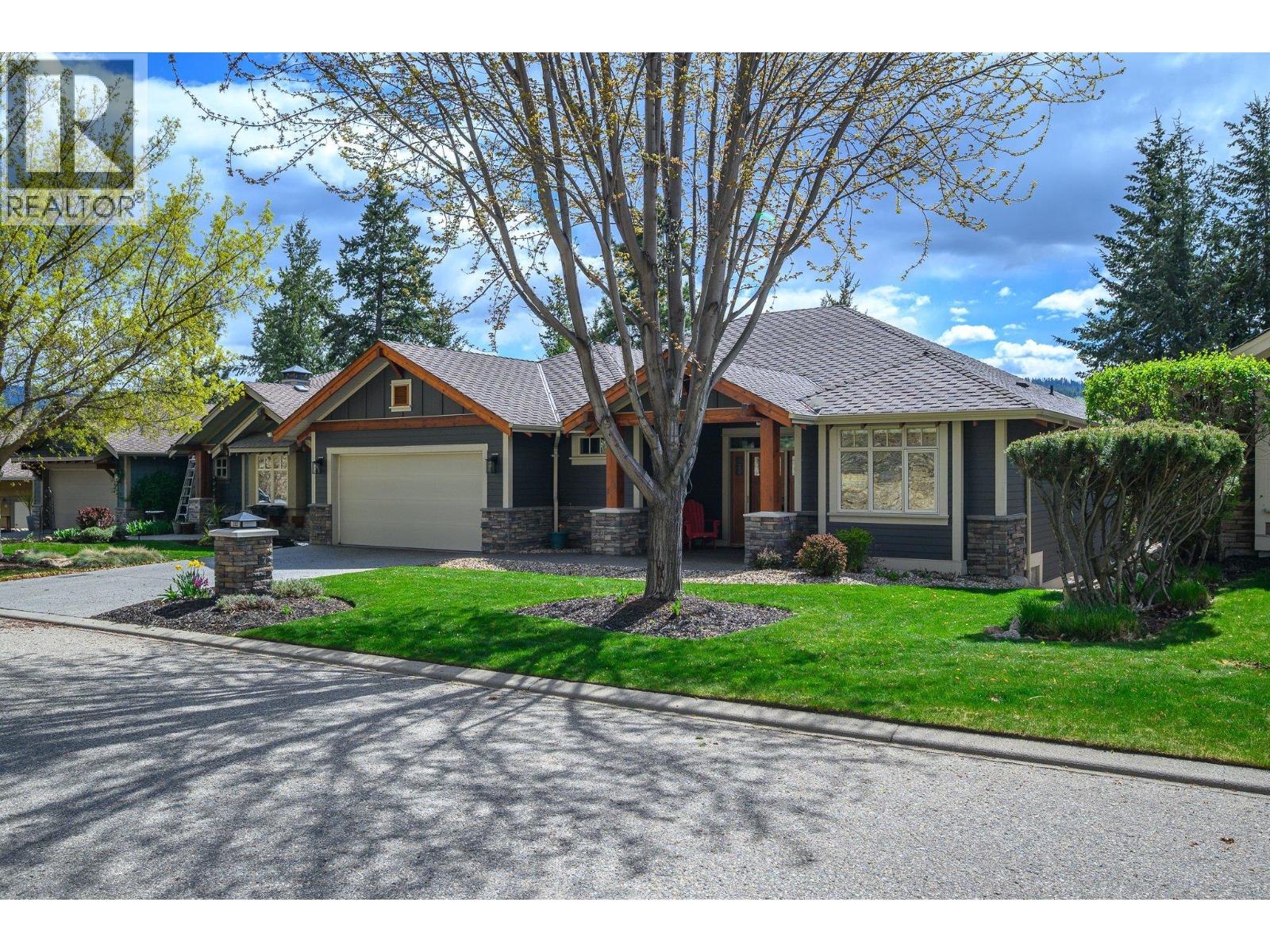 312 Rexor Place, Vernon, British Columbia  V1H 1V6 - Photo 6 - 10384425