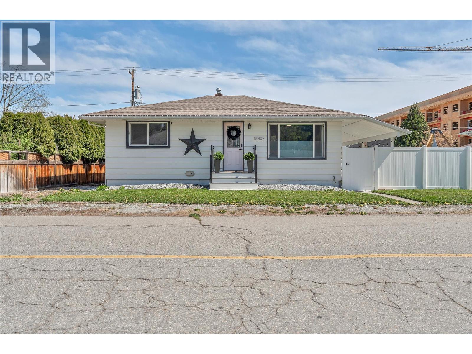 13807 Spencer Avenue, summerland, British Columbia