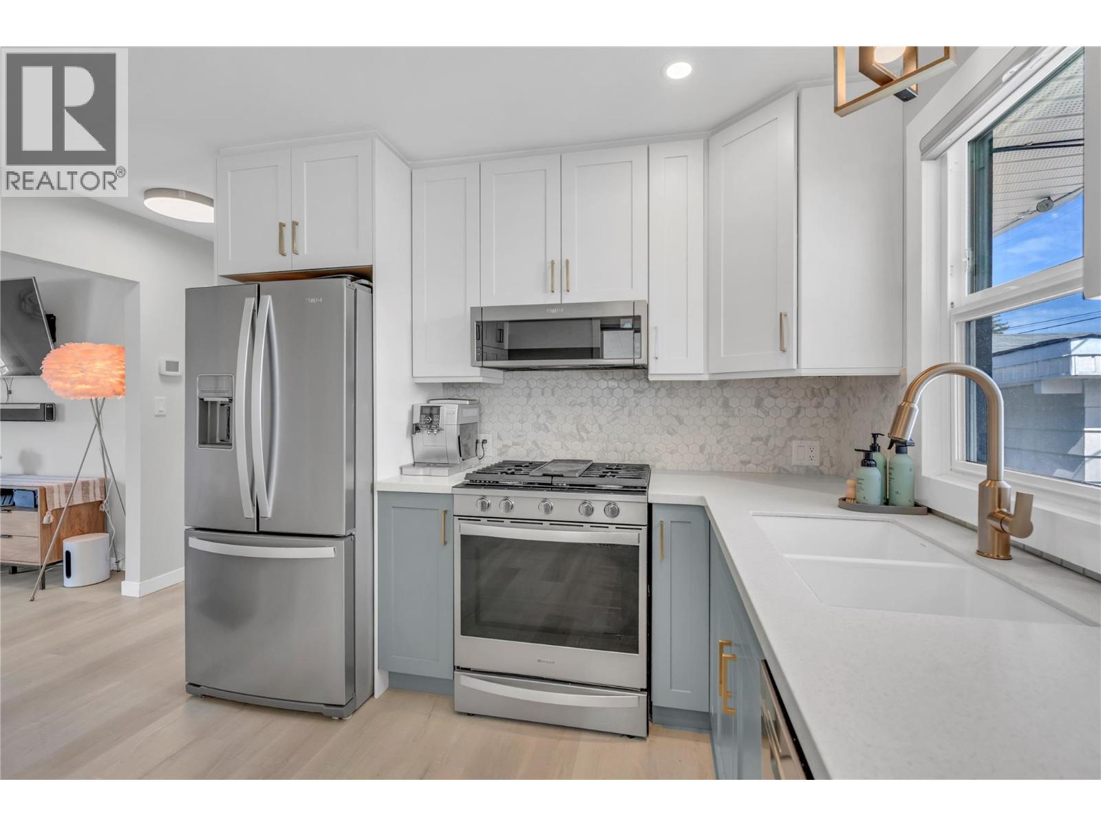 13807 Spencer Avenue, Summerland, British Columbia  V0H 1Z0 - Photo 7 - 10384844
