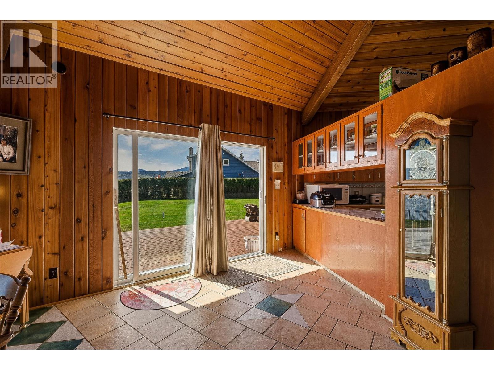 1322 & 1318 Deodar Road, Scotch Creek, British Columbia  V0E 1M5 - Photo 14 - 10384858