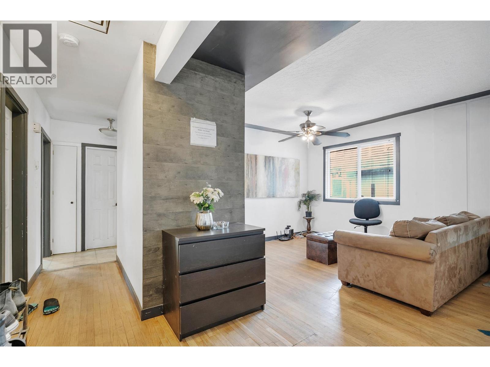 1331 Belaire Avenue, Kelowna, British Columbia  V1Y 6B8 - Photo 5 - 10384837