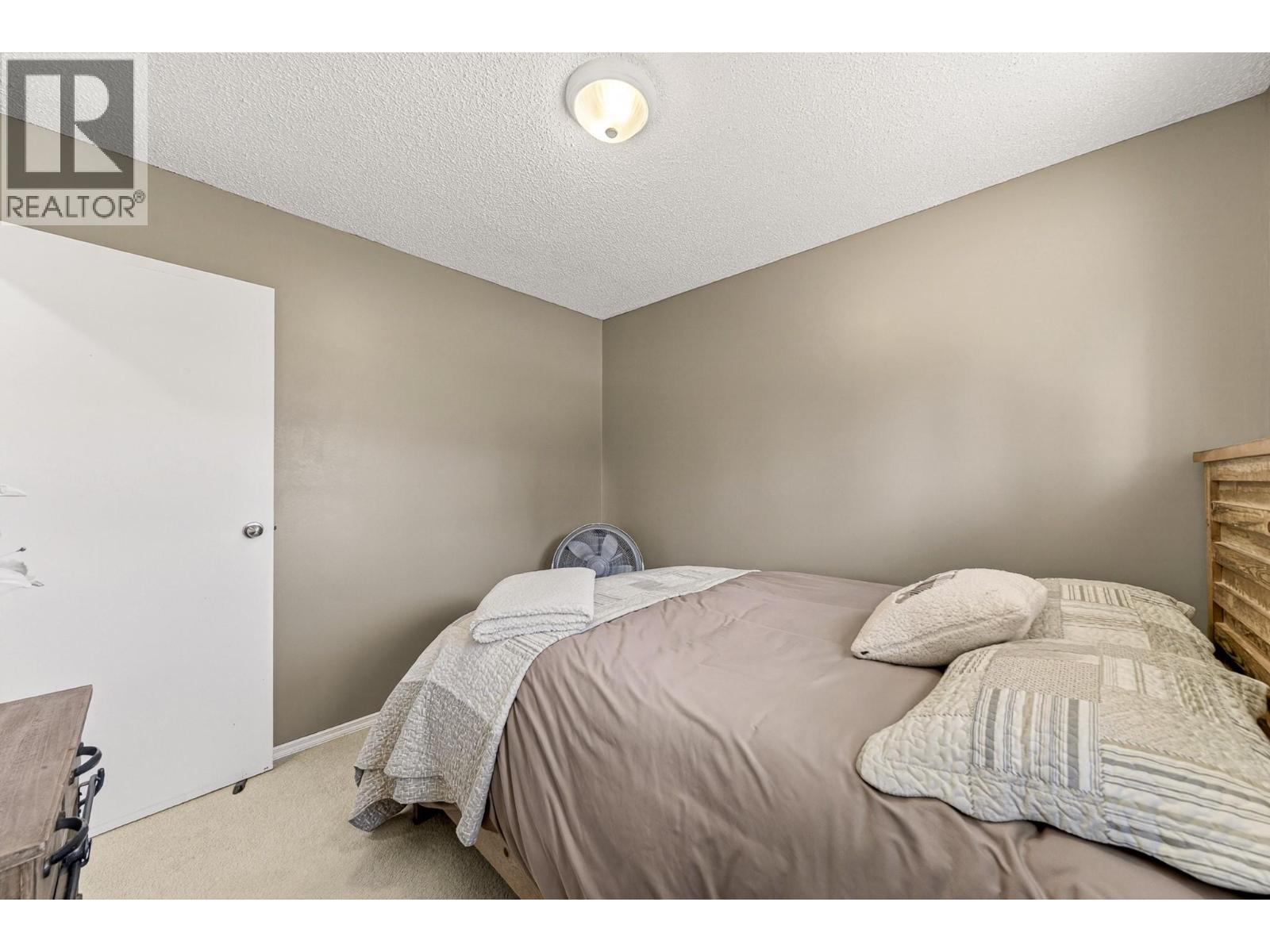 6 & 7 Clearwater Place, Elkford, British Columbia  V0B 1H0 - Photo 32 - 10384456