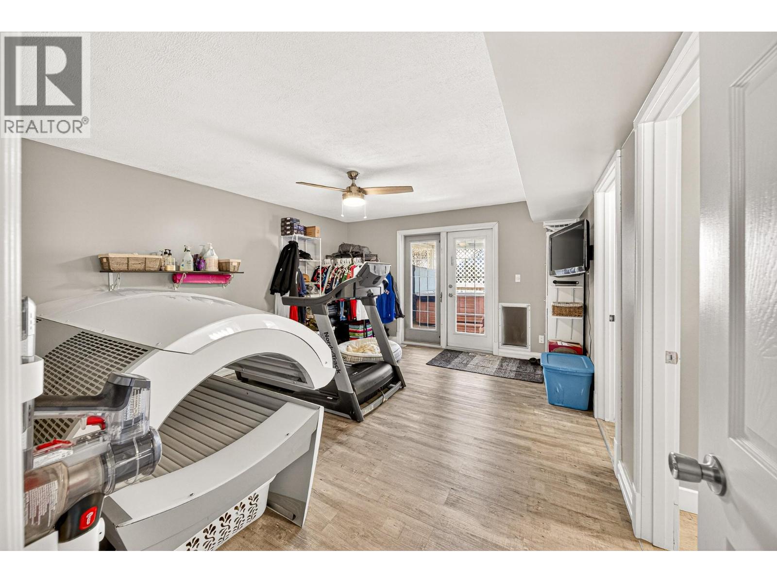 6 & 7 Clearwater Place, Elkford, British Columbia  V0B 1H0 - Photo 40 - 10384456