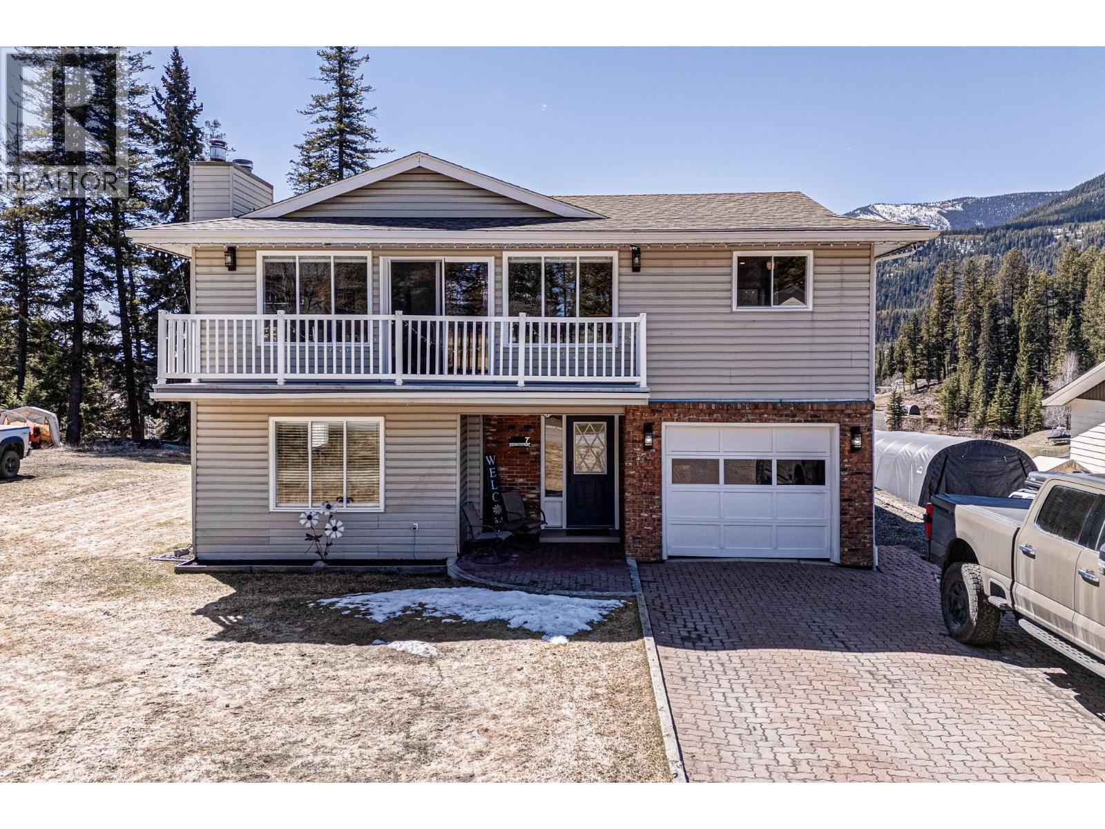 6 & 7 Clearwater Place, Elkford, British Columbia  V0B 1H0 - Photo 59 - 10384456