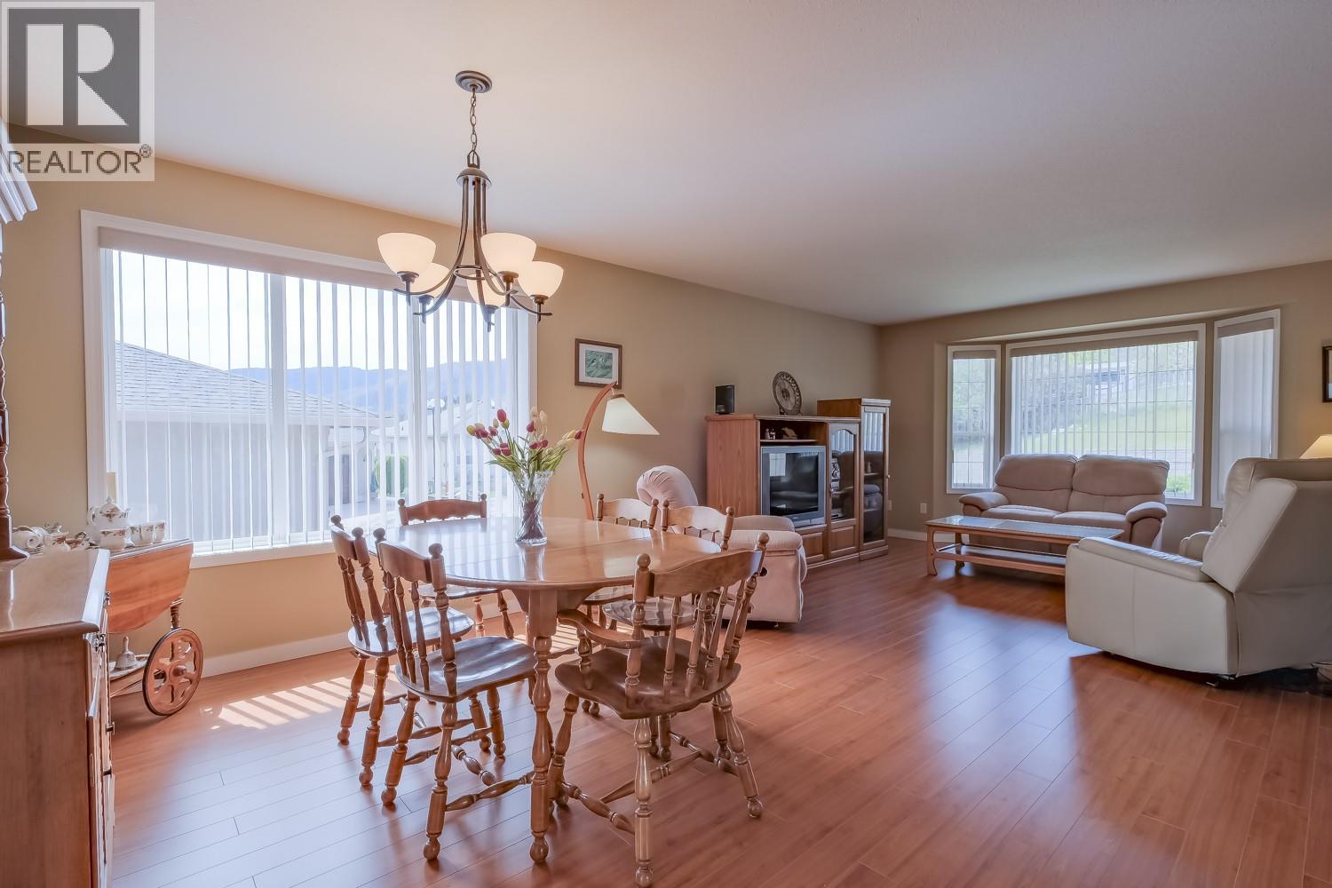 404 Ridge Court, Penticton, British Columbia  V2A 8N7 - Photo 10 - 10384960