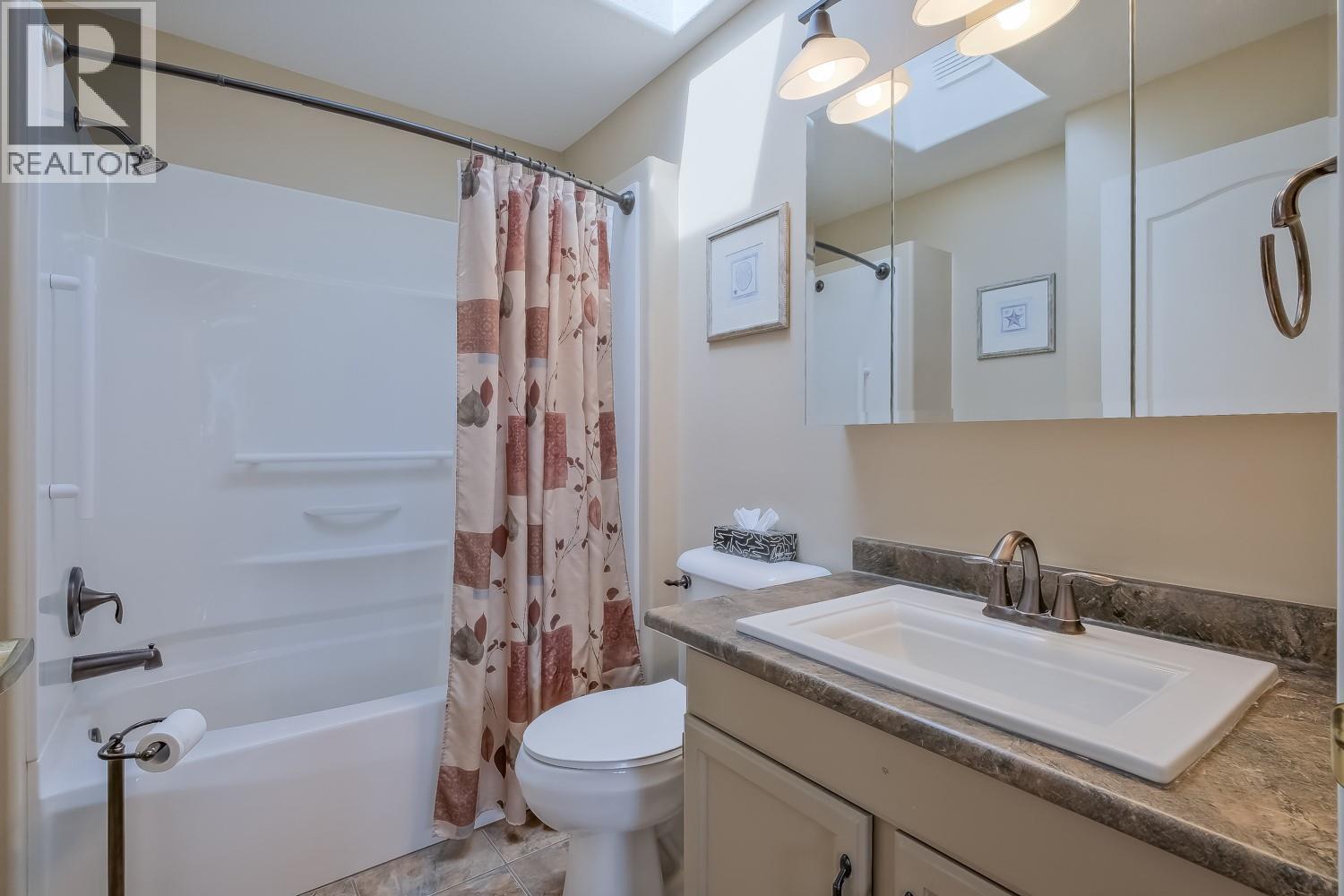 404 Ridge Court, Penticton, British Columbia  V2A 8N7 - Photo 27 - 10384960