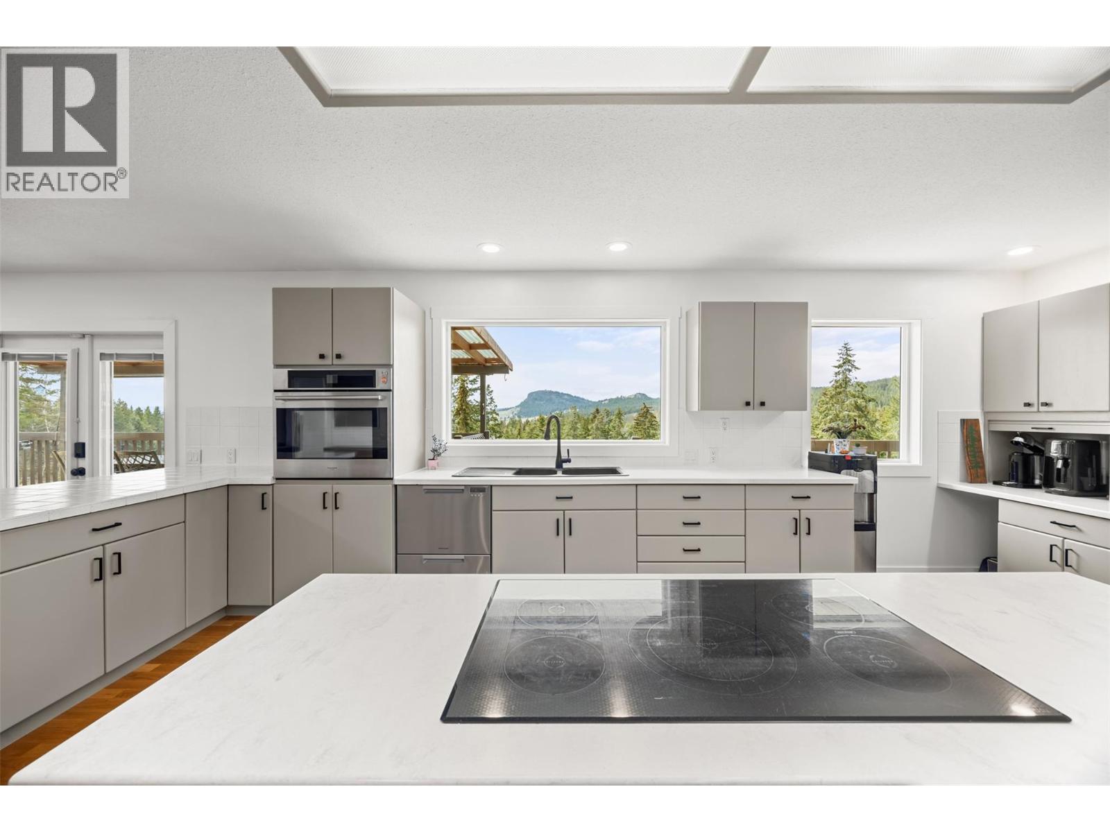 1618 Huckleberry Road, Kelowna, British Columbia  V1P 1M5 - Photo 17 - 10377162