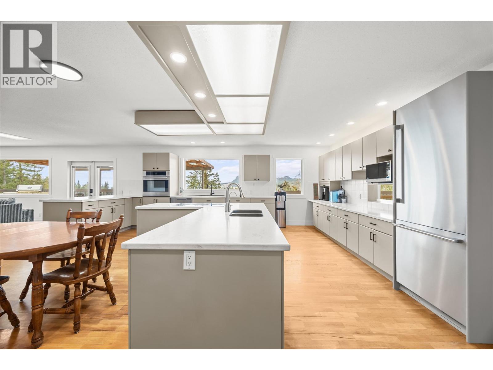 1618 Huckleberry Road, Kelowna, British Columbia  V1P 1M5 - Photo 4 - 10377162