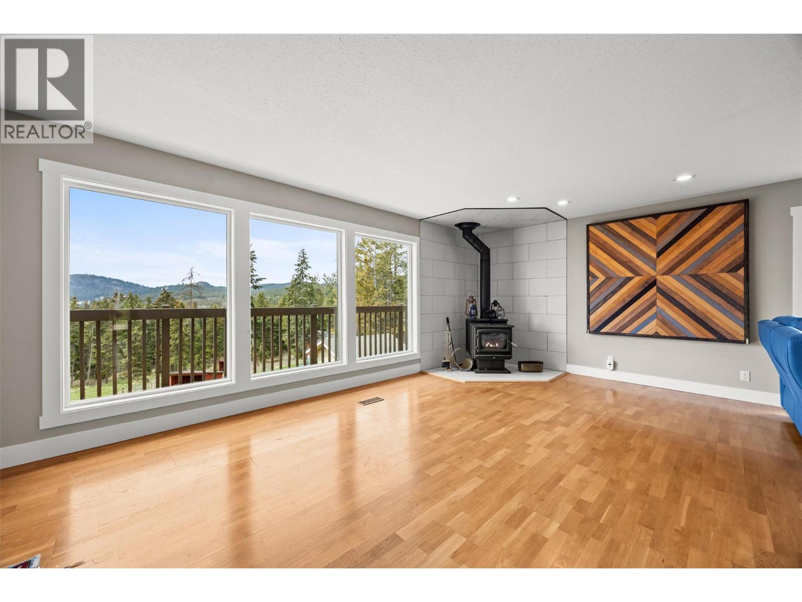 1618 Huckleberry Road, Kelowna, British Columbia  V1P 1M5 - Photo 9 - 10377162