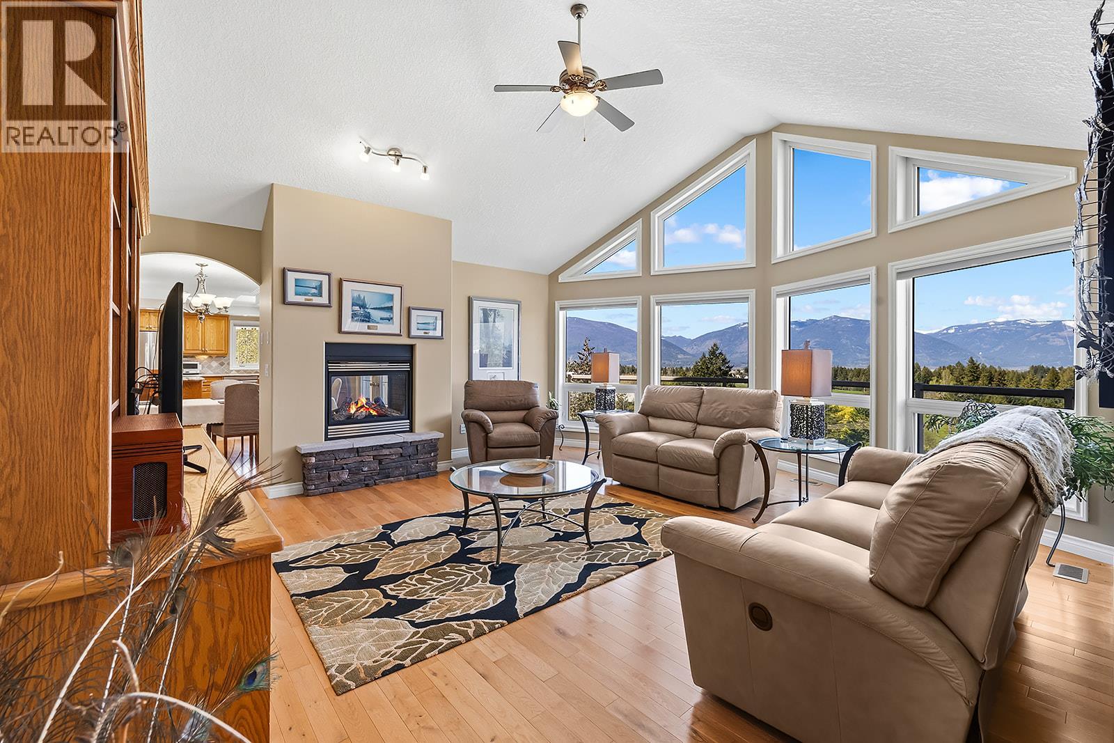 2489 38th Street, Canyon, British Columbia  V0B 1G2 - Photo 10 - 10384600