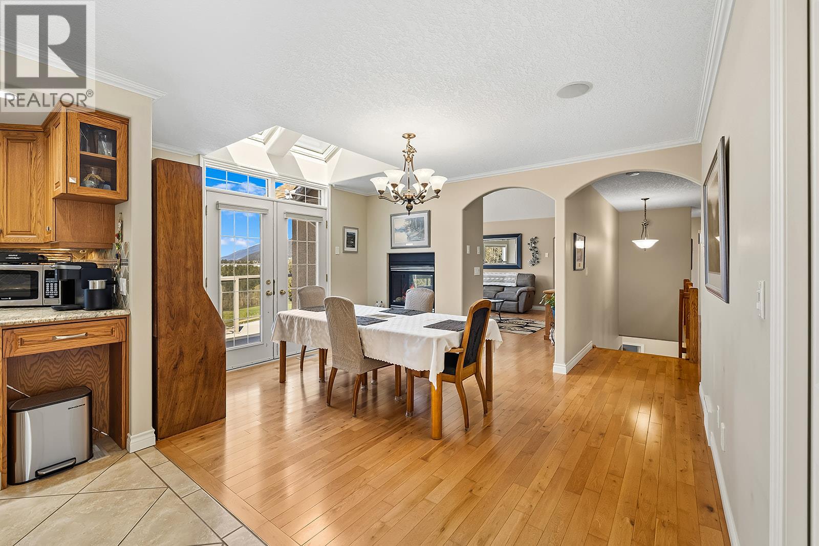 2489 38th Street, Canyon, British Columbia  V0B 1G2 - Photo 6 - 10384600