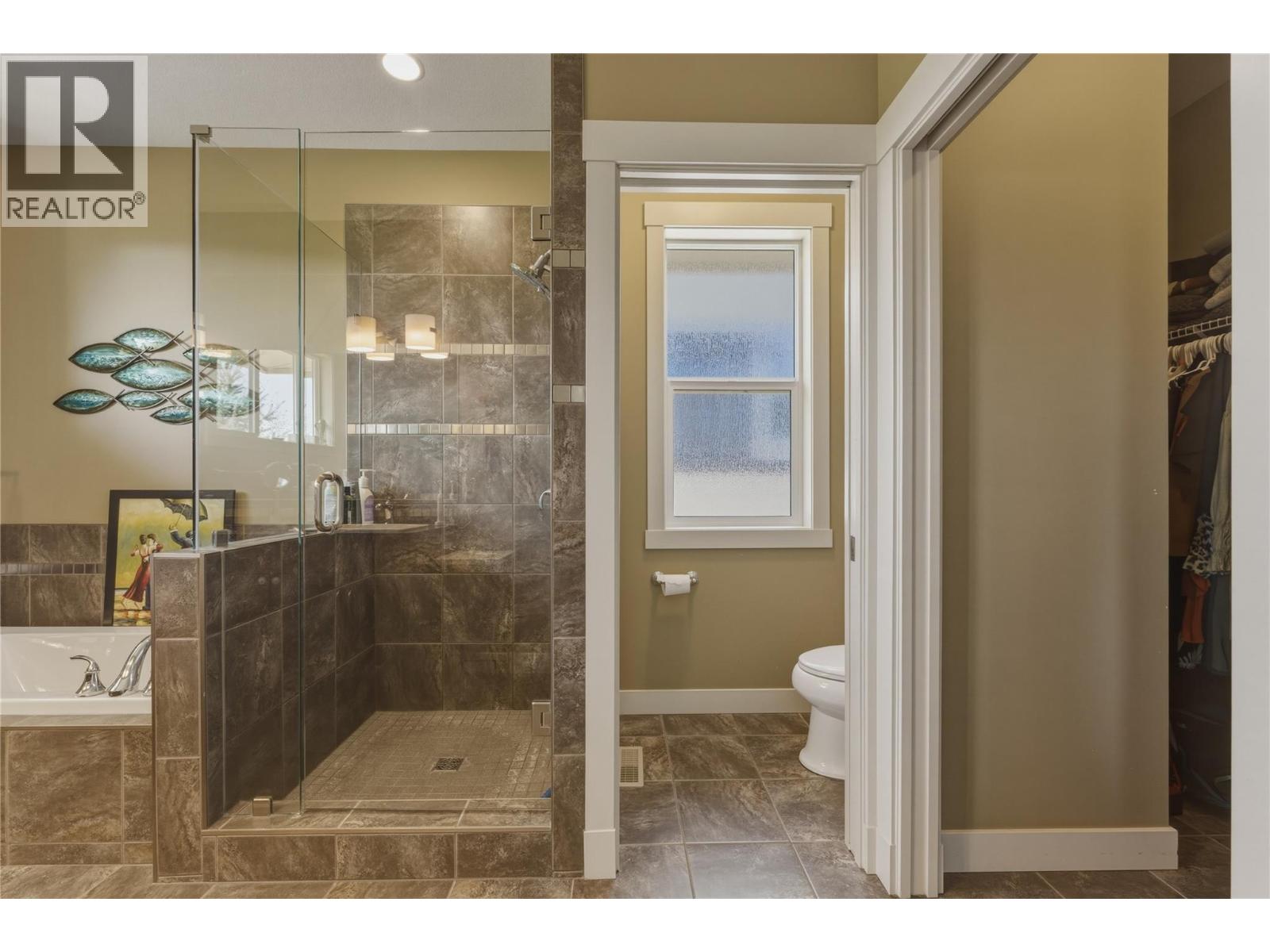4116 Leatherback Road, Vernon, British Columbia  V1T 9W4 - Photo 19 - 10384402