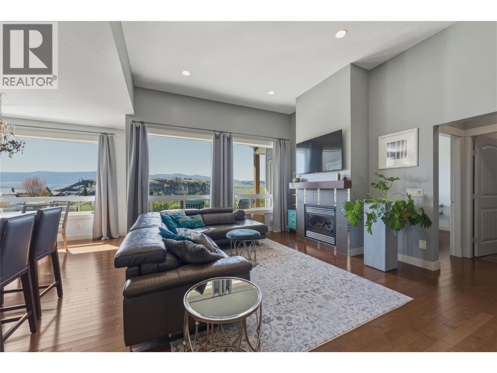 4116 Leatherback Road, Vernon, British Columbia  V1T 9W4 - Photo 5 - 10384402