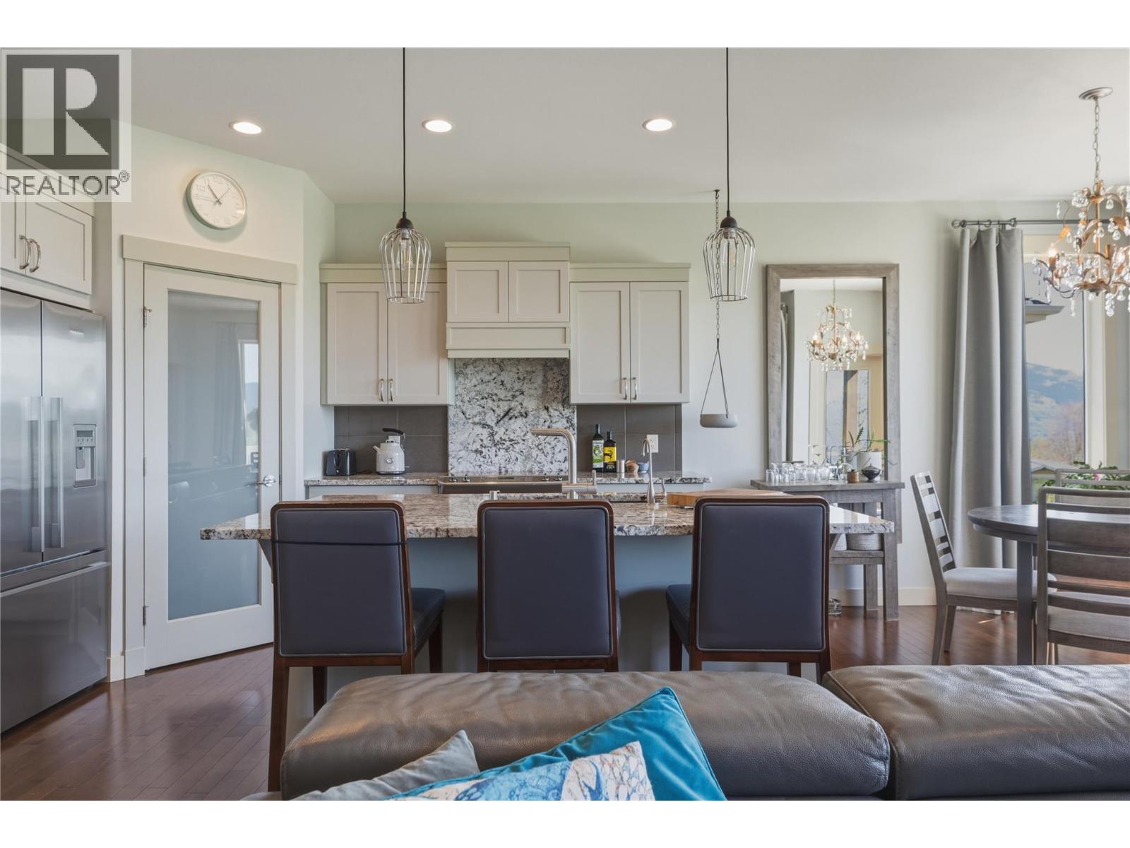 4116 Leatherback Road, Vernon, British Columbia  V1T 9W4 - Photo 6 - 10384402