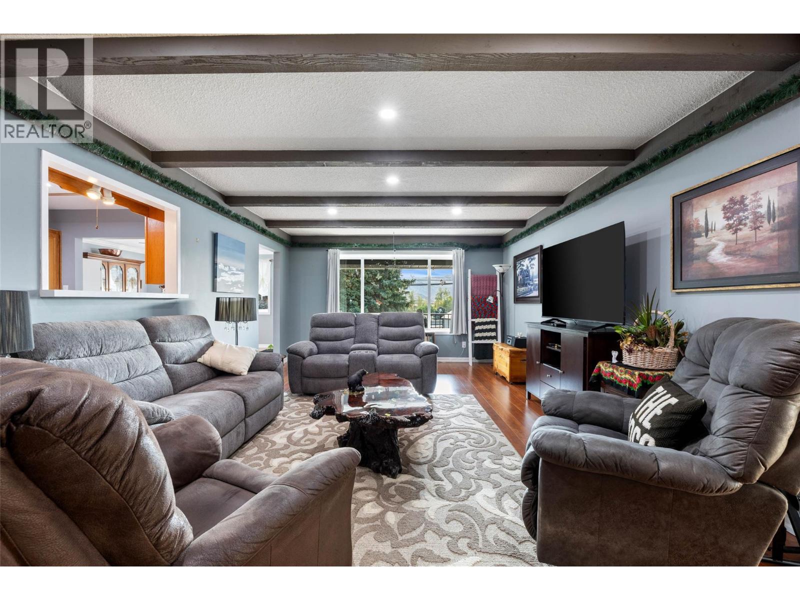 2402 Parkview Drive, Kamloops, British Columbia  V2B 7J1 - Photo 7 - 10384956
