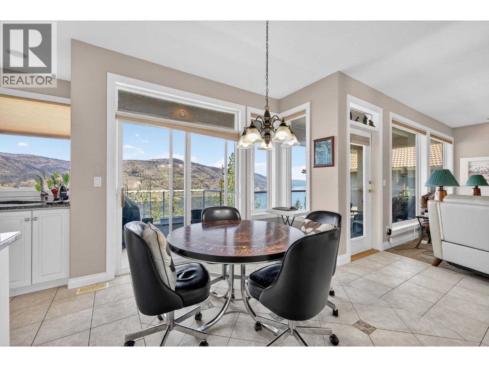 248 Pendragon Place, Kelowna, British Columbia  V1V 1N2 - Photo 13 - 10384885