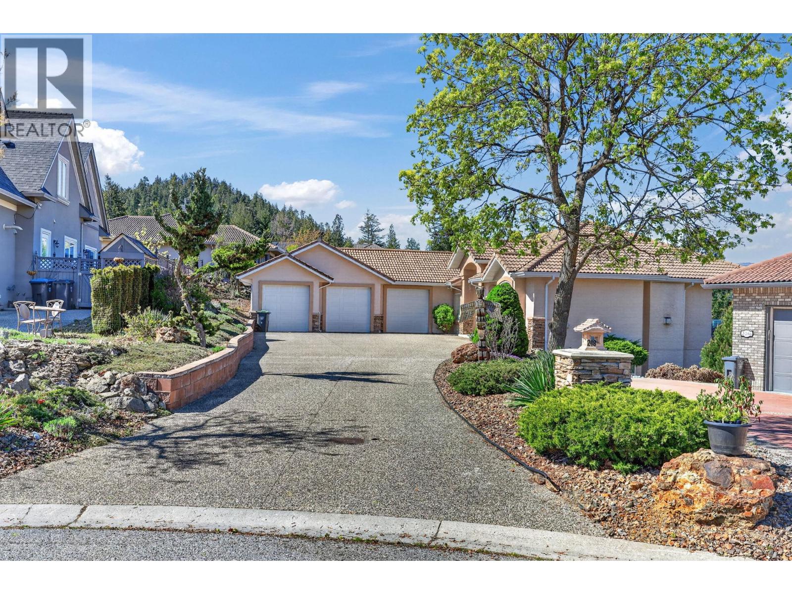 248 Pendragon Place, Kelowna, British Columbia  V1V 1N2 - Photo 3 - 10384885