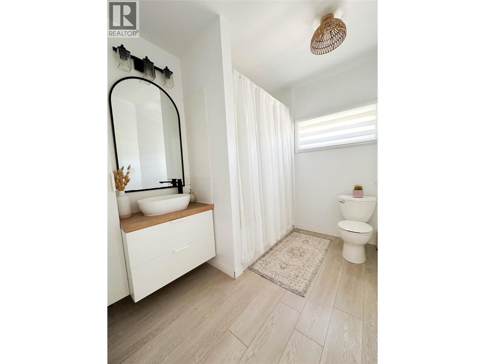 72 81st Avenue, Grand Forks, British Columbia  V0H 1H0 - Photo 11 - 10384598