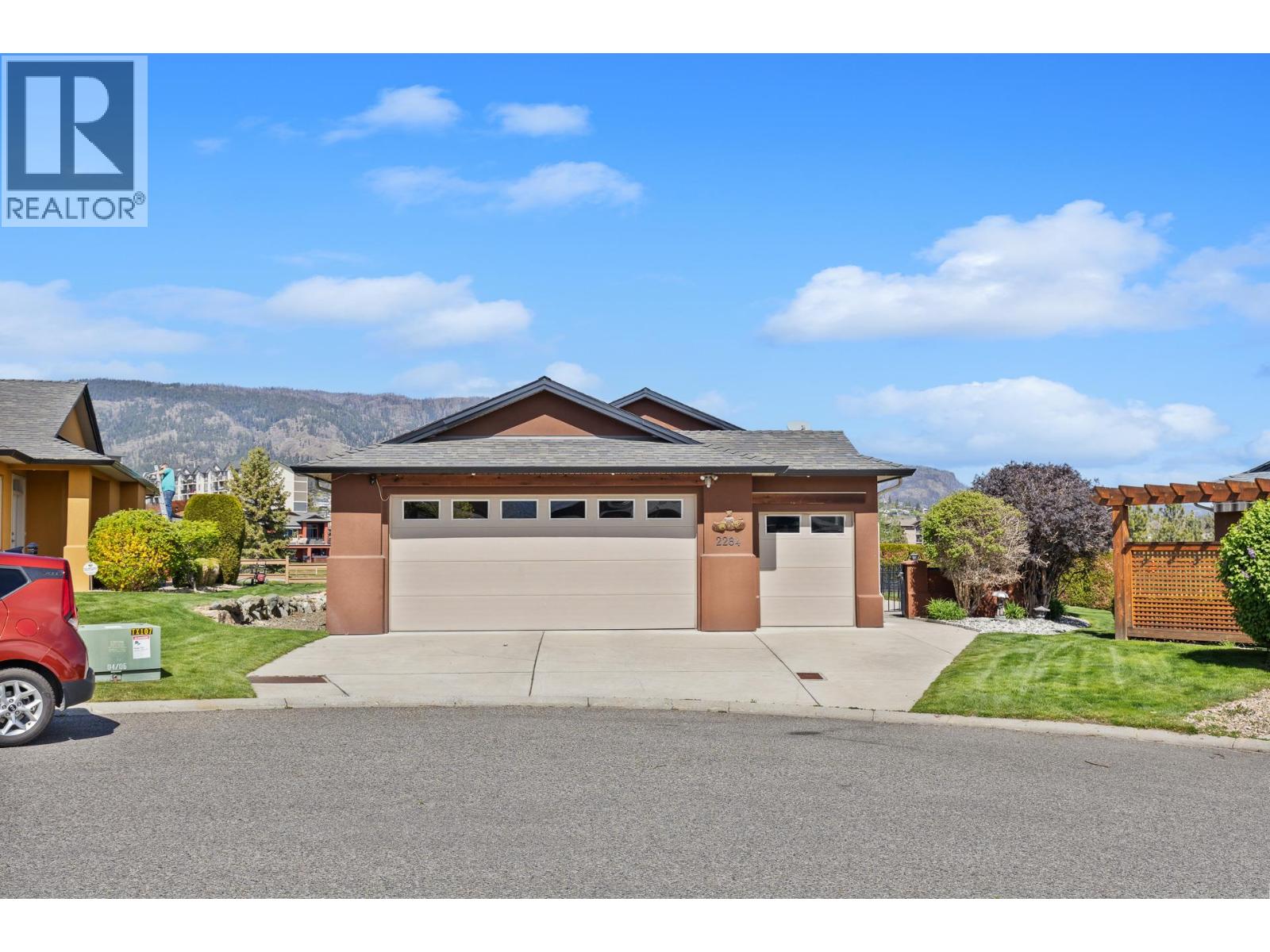 2284 Pine Vista Place, Westbank, British Columbia  V4T 2Y1 - Photo 2 - 10384695