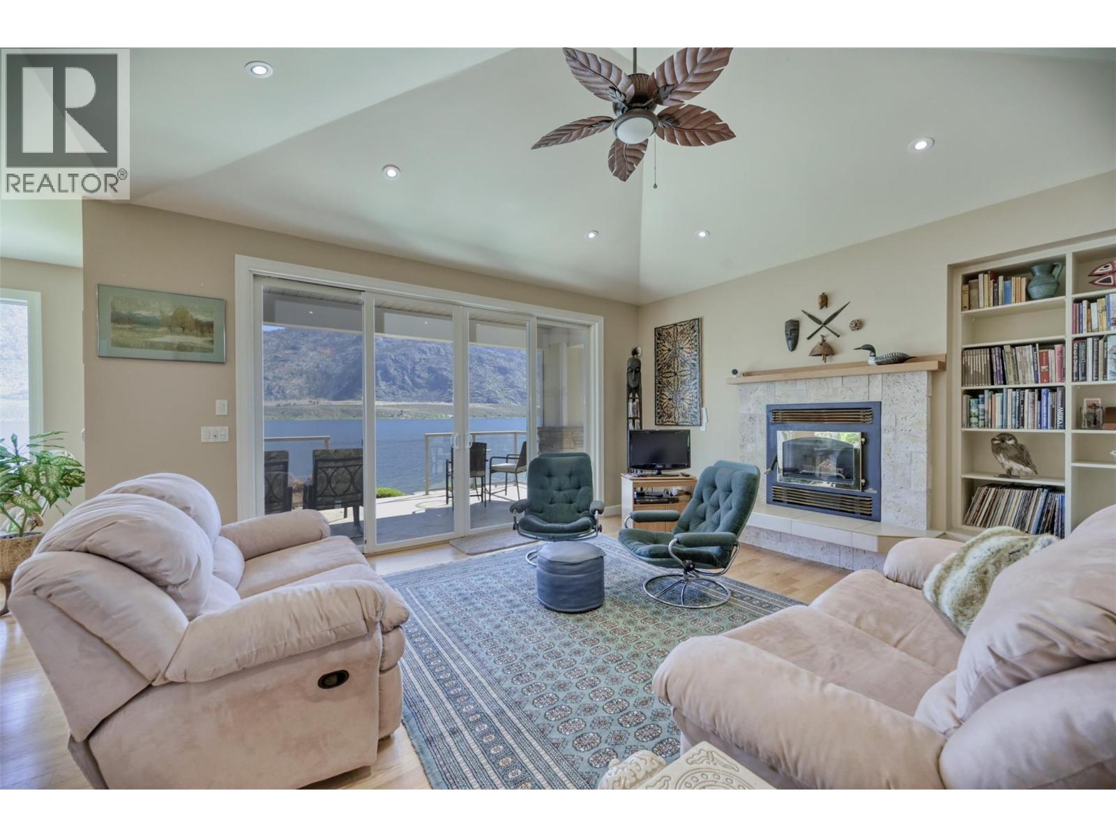 10411 81st Street, Osoyoos, British Columbia  V0H 1V2 - Photo 11 - 10384433