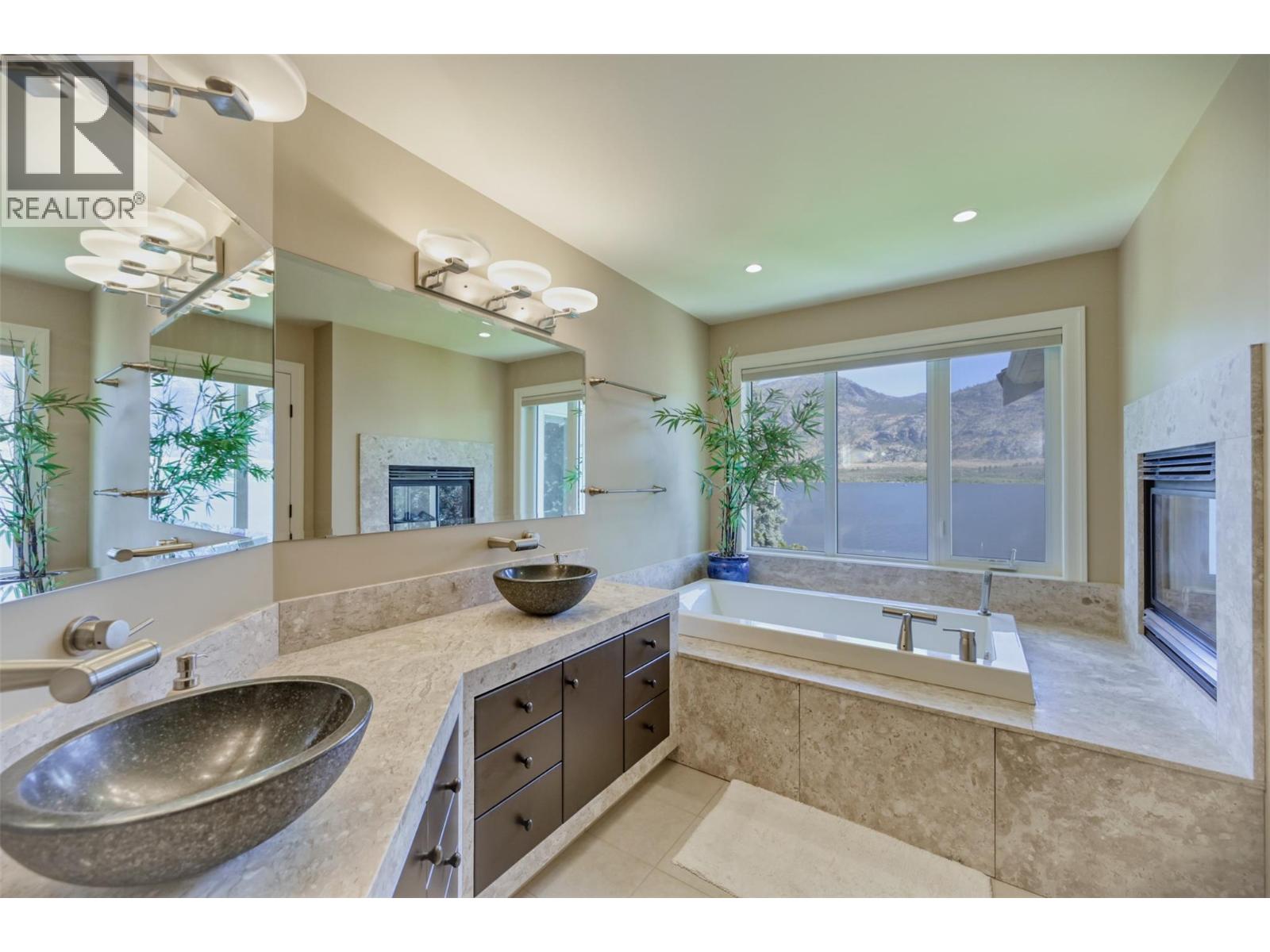 10411 81st Street, Osoyoos, British Columbia  V0H 1V2 - Photo 18 - 10384433