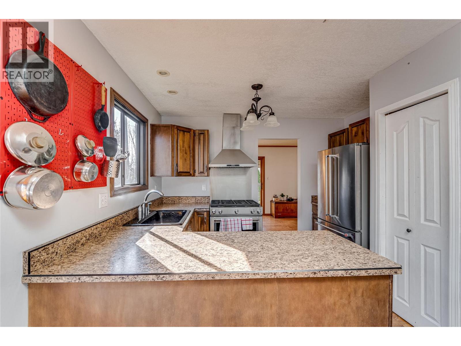 4316 Cascade Drive, Vernon, British Columbia  V1T 8K3 - Photo 13 - 10384910