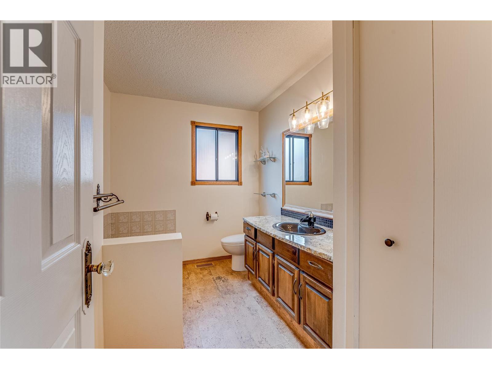 4316 Cascade Drive, Vernon, British Columbia  V1T 8K3 - Photo 21 - 10384910