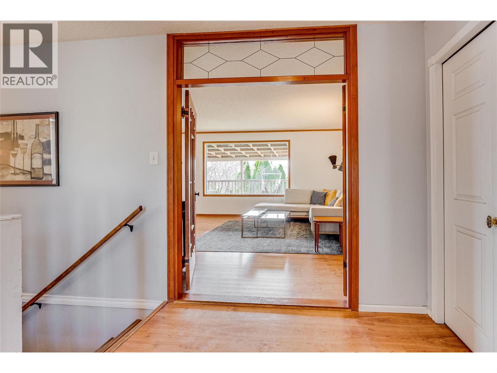 4316 Cascade Drive, Vernon, British Columbia  V1T 8K3 - Photo 4 - 10384910